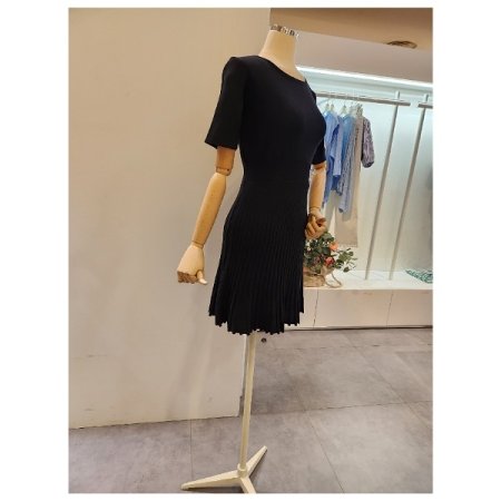 어깨트임 미니 니트원피스