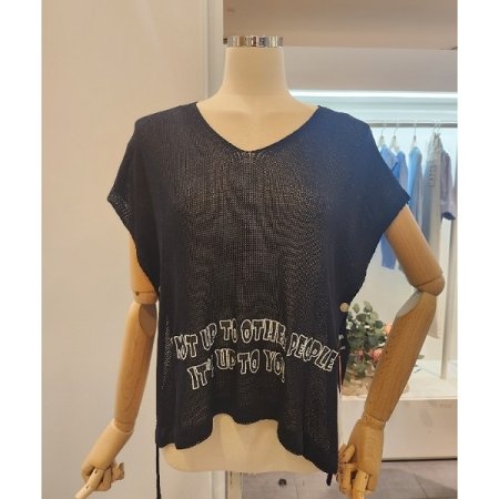 레터링 옆 트임 스트링 조끼