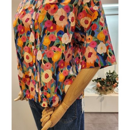 컬러풀 플라워 카라 셔츠