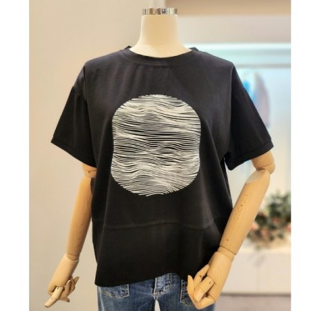 뒷 지퍼 프린팅 티셔츠