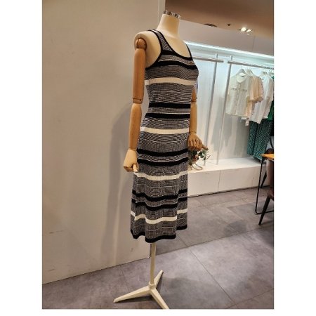 줄무늬 슬림 니트 원피스