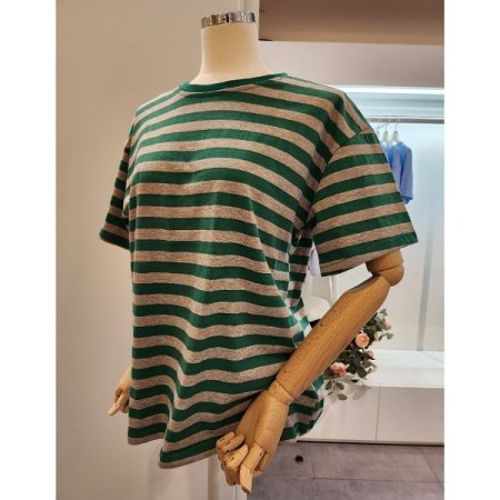 라운드넥 줄무늬 반팔 티셔츠