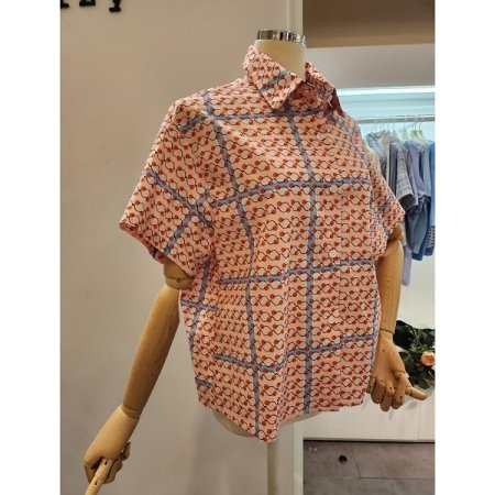 동그라미 패턴 카라 셔츠