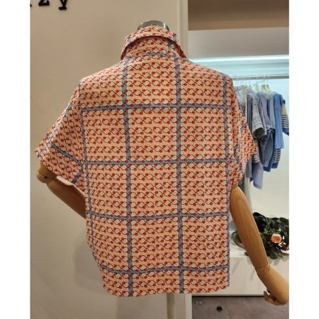 동그라미 패턴 카라 셔츠
