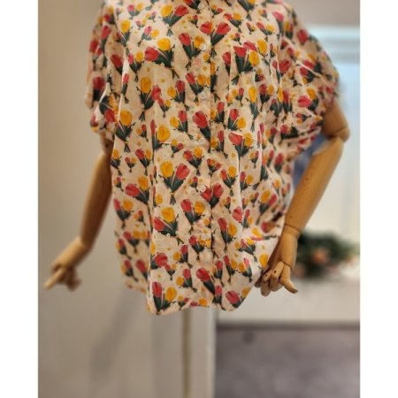 튤립 프린팅 소매셔링 블라우스