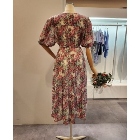 핑크 플라워 퍼프소매 원피스