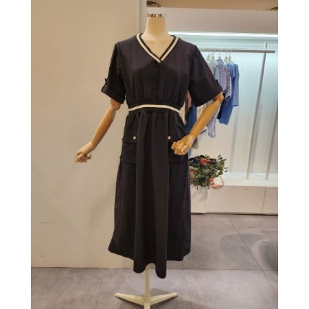 브이넥 배색 포켓 원피스