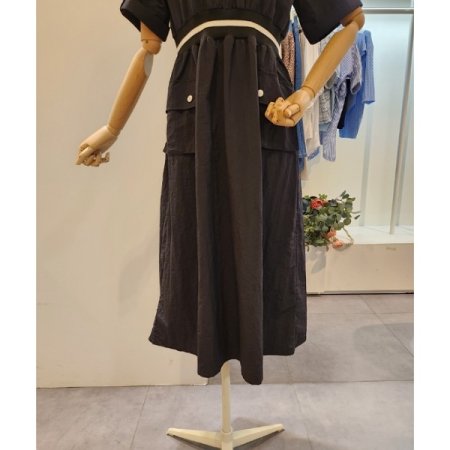 브이넥 배색 포켓 원피스