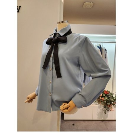 블랙 리본 타이 블라우스