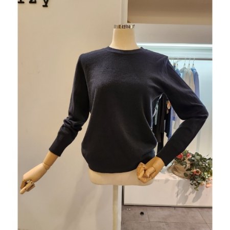 라운드넥 무지 긴팔 니트