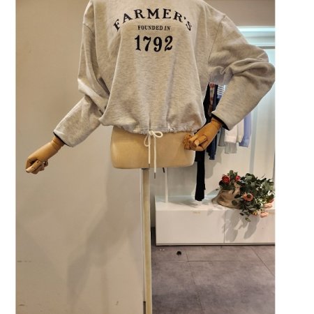 레터링 밑 스트링 맨투맨티셔츠