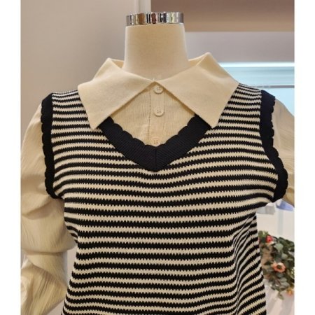 블라우스 배색 줄무늬 니트