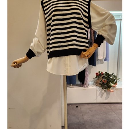 블라우스 배색 스트라이프 니트