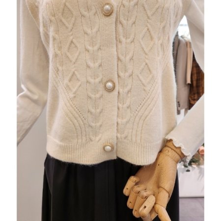 진주 단추 니트 조끼