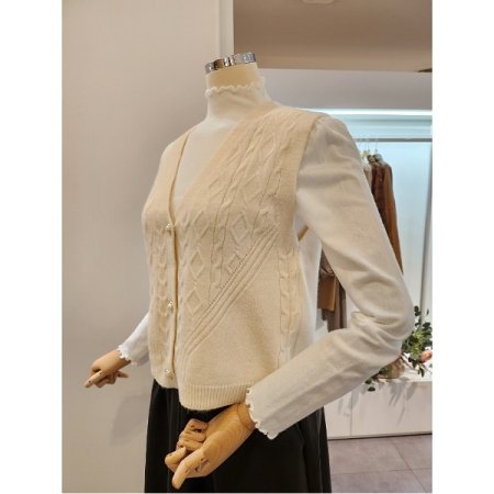 진주 단추 니트 조끼