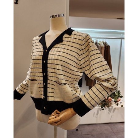 네모 패턴 배색 카라 가디건