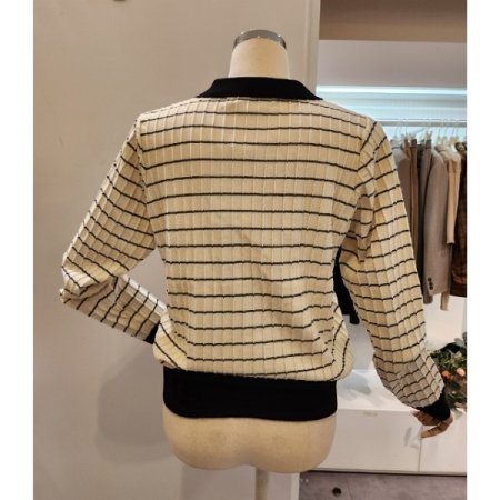 네모 패턴 배색 카라 가디건