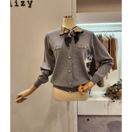 라운드넥 스카프 니트