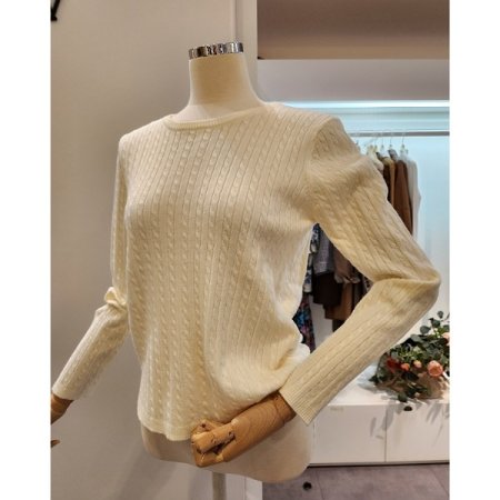 라운드넥 미니 꽈배기 니트