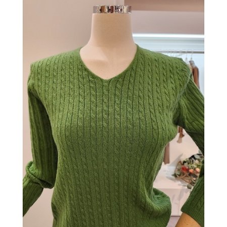 브이넥 미니 꽈배기 니트