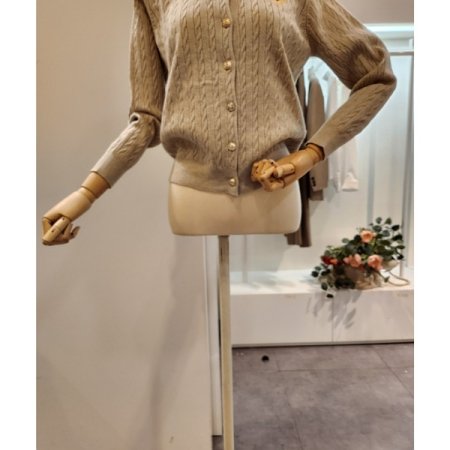 로고 자수 케이블 가디건