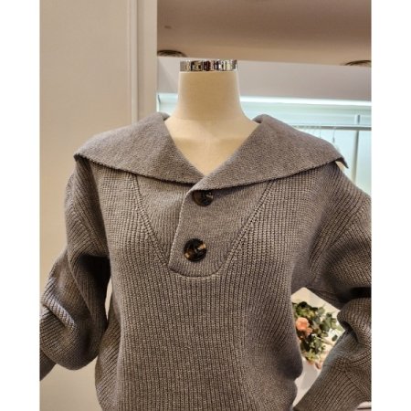 세일러 단추 니트