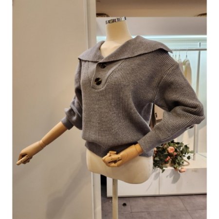 세일러 단추 니트