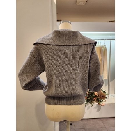 세일러 단추 니트