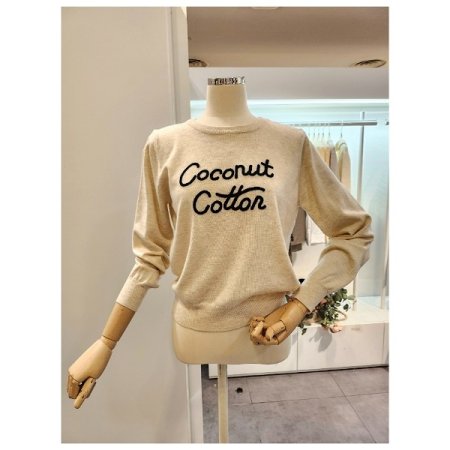 영문 레터링 라운드넥 니트