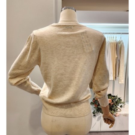 영문 레터링 라운드넥 니트