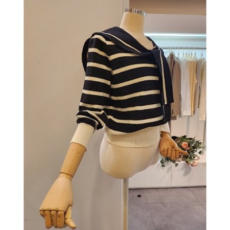 어깨숄 스트라이프 니트