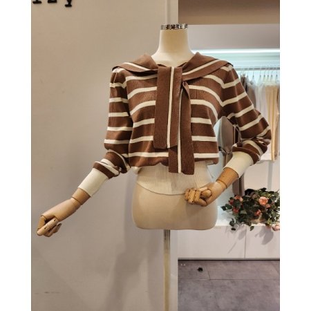 어깨숄 스트라이프 니트