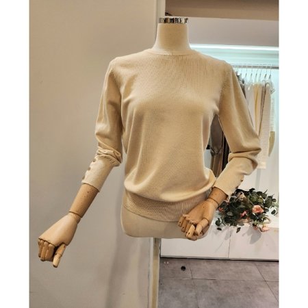 소매버튼 라운드넥 니트