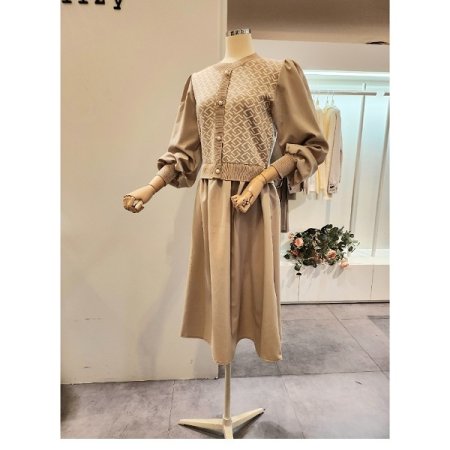 라운드넥 니트배색 원피스