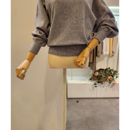 보트넥 가오리핏 니트