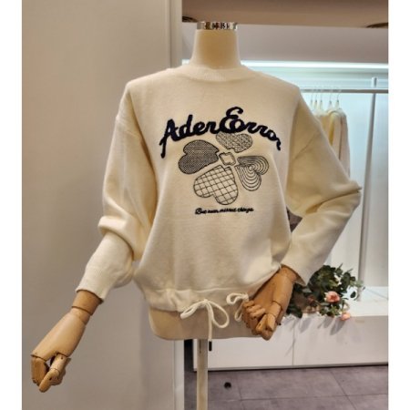 영문 자수 스트링 니트