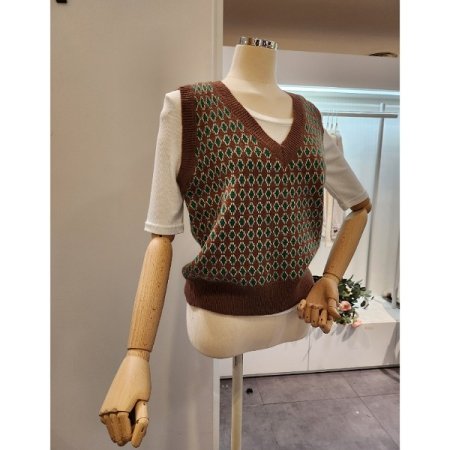 그린 패턴 브이넥 니트 조끼