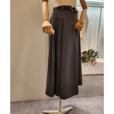 벨트 핀턱 롱 스커트