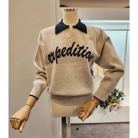 카라 배색 레터링 니트