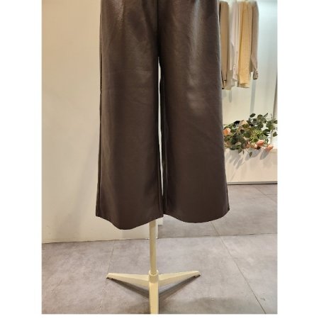 밴딩 레자 통 바지