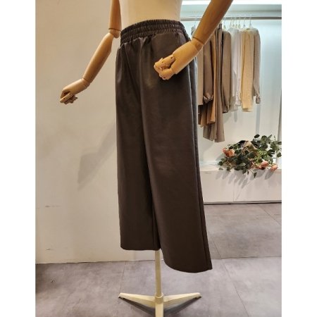 밴딩 레자 통 바지