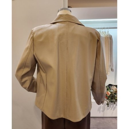 버튼 기본 레자자켓