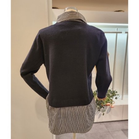 단추장식 셔츠배색 니트