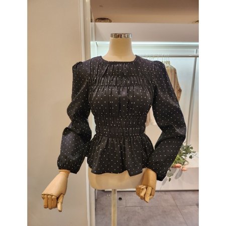 도트 스모크 셔링 블라우스