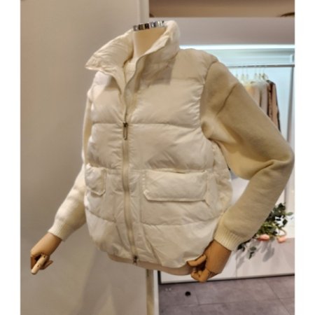 하이넥 플랩 덕다운 조끼