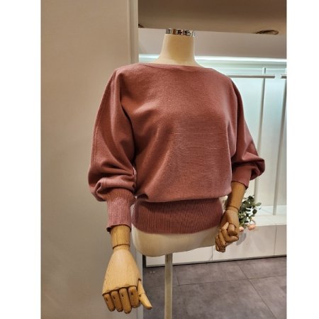 보트넥 퍼프소매 니트