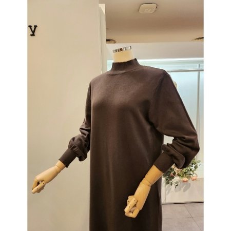 밑단태슬 반목 니트 원피스