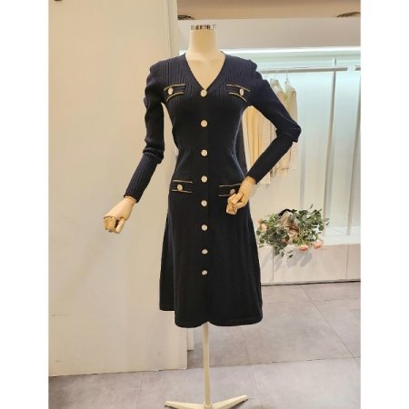 버튼 브이넥 골지 니트 원피스