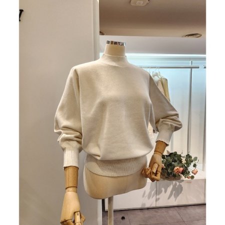 벌룬소매 반폴라 니트