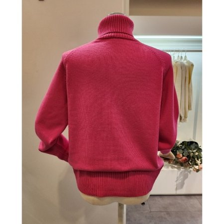 터틀넥 꽈배기짜임 니트